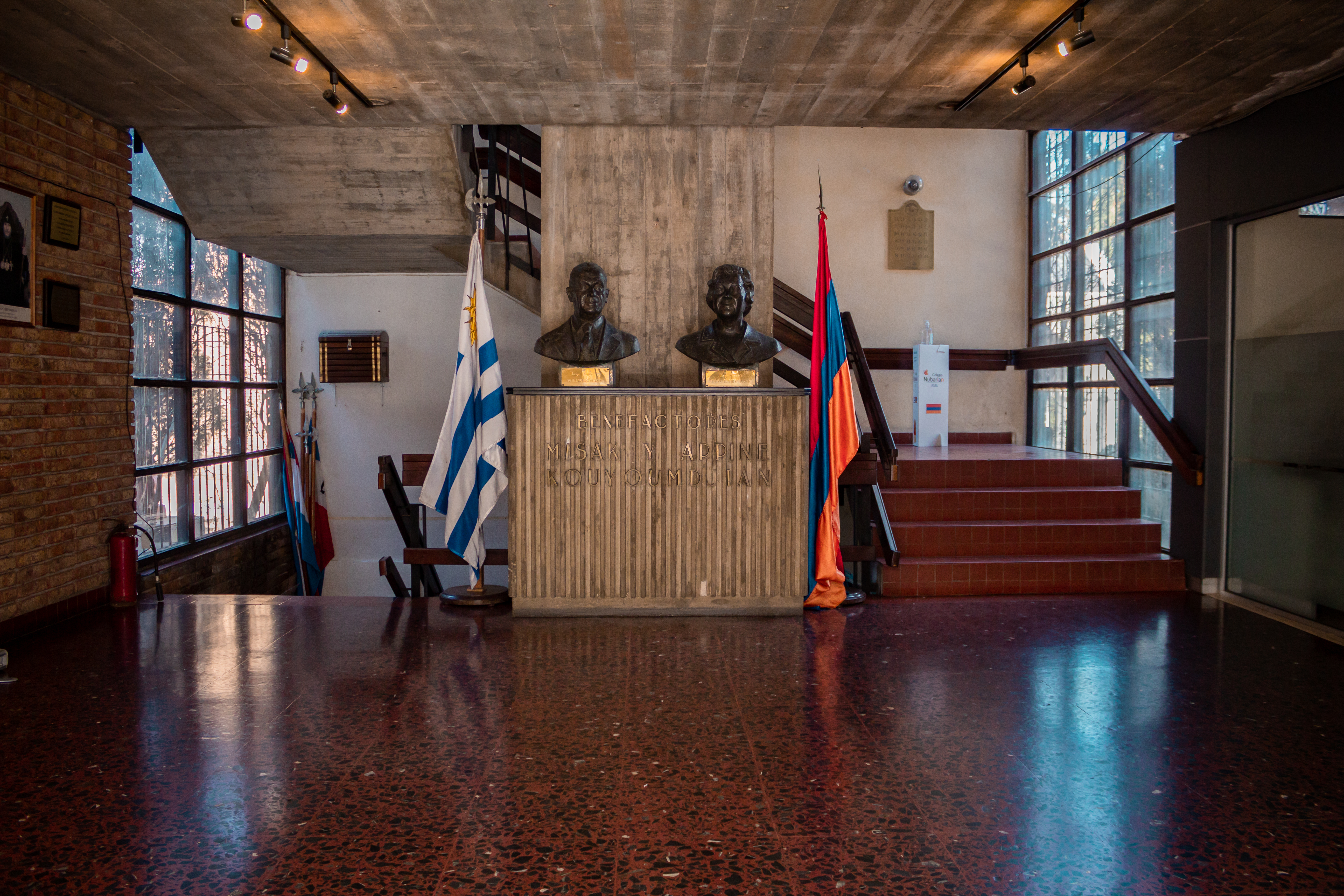 Seguridad Colegio Nubarian
